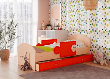 Детская кровать с бортиками и ящиком Мозайка, корпус Млечный дуб/фасад Оранжевый (ламели) в Орле