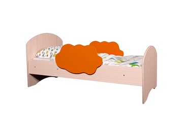 Детская кровать с бортиками Тучка, корпус Дуб млечный, фасад Оранжевый в Орле