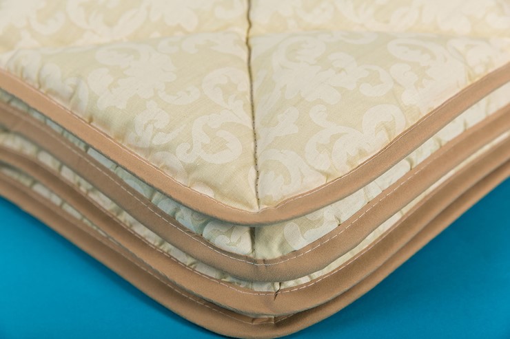 Одеяло всесезонное полутороспальное Шерсть & Хлопок в Орле - изображение 1